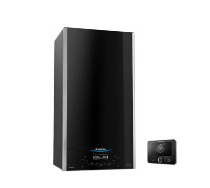 Condensatieketel Ariston ALTEAS ONE+ NET 24 kW met geïntegreerde Wi-Fi, geschikt voor aardgas/LPG, inclusief rookafvoerkit.