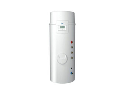 Efficiënte Baxi SPC 200 Plus warmtepomp boiler met pomp voor warmte, in witte behuizing.