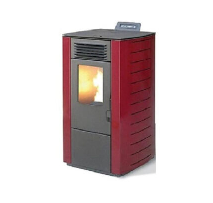 Moderne bordeauxrode pelletkachel met een vermogen van 10 kW, model KING 118, geschikt voor ruimtes tot 100 m².