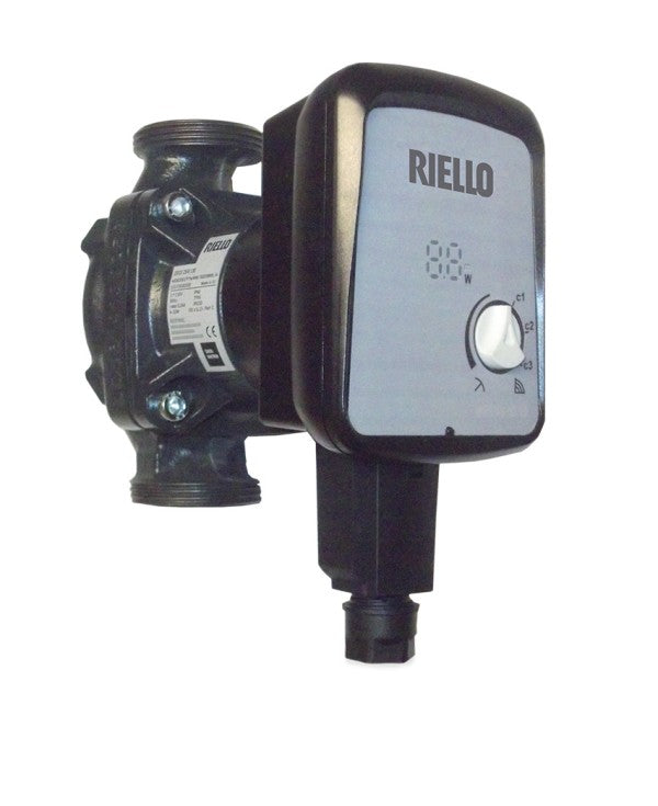 Krachtige Riello VEGA RMXA 32-40 elektronische circulator voor CV ketels met modern ontwerp.