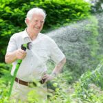 immagine-2-easycomfort-easycomfort-tubo-da-giardino-estensibile-da-15m-con-pistola-spray-a-8-funzioni-verde-jpg